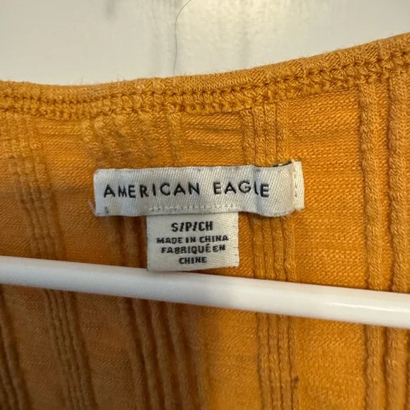 American Eagle Outfitters Women's Gold Buttoned Tank Top - Picture 3 of 3